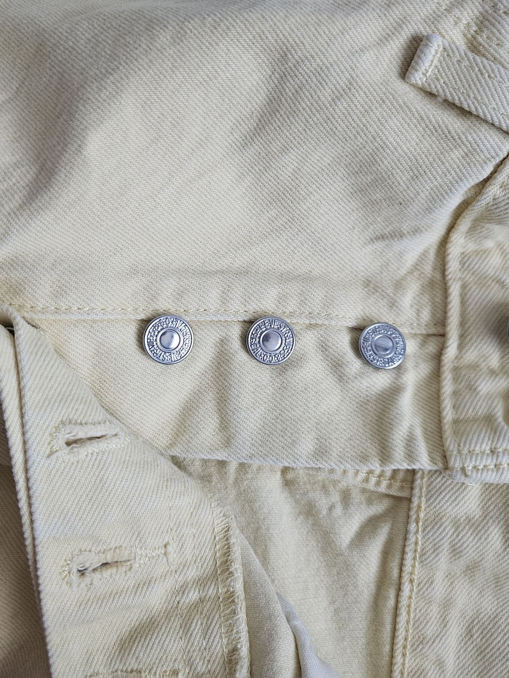 Levi's 501 Button Fly Yellow Denim Cutoff Shorts - Picture 3 of 9